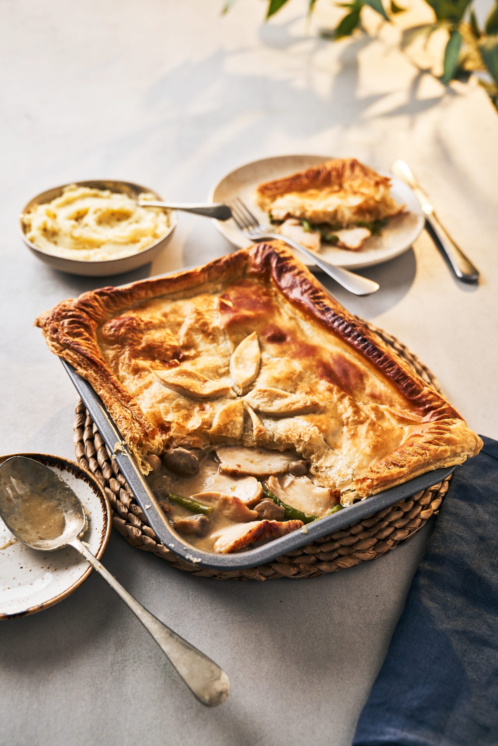 Creamy Chicken Mushroom Pie | Farmfoods Recipes